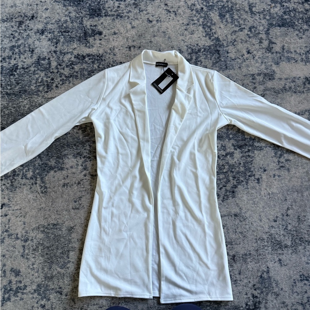 PrettyLittleThing Cream Blazer